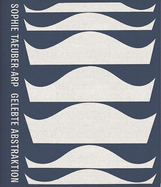 Internationale Autoren beleuchten im Katalog zur Ausstellung das Werk Sophie Taeuber-Arps in seinen unterschiedlichen Facetten. 
Mit Beiträgen von L. Dickerman, B. Fer, M. Franko, M. Gough, M. Hoch, J. Kinchin, W. Krupp, E. Reifert, N. Sidlina, T. Smith, A. Sudhalter, J. Teuscher, A. Umland, M. White.

352 Seiten, 405 Abbildungen in Farbe