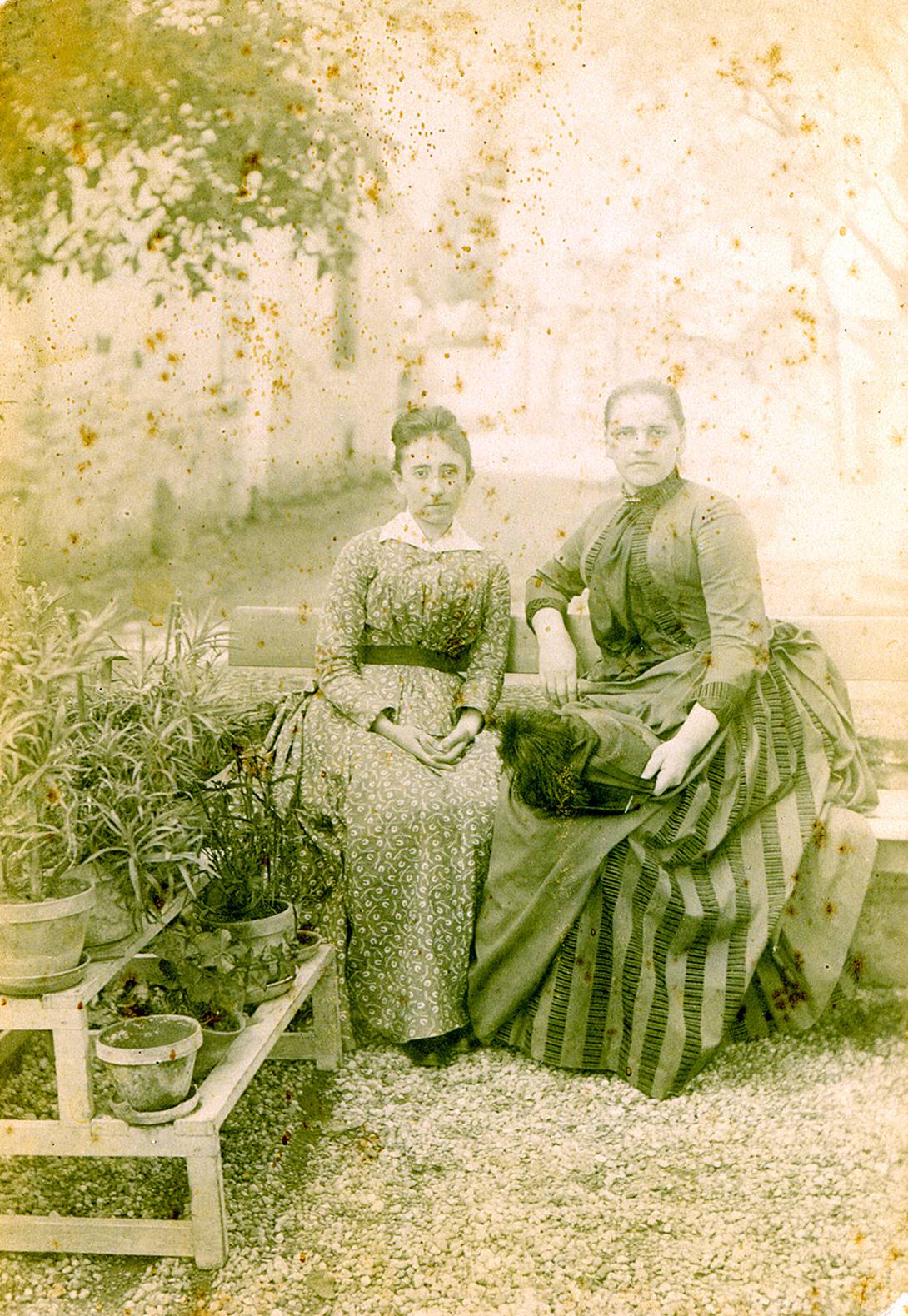 *Louise Amans und Augusta Roszmann in Basel*